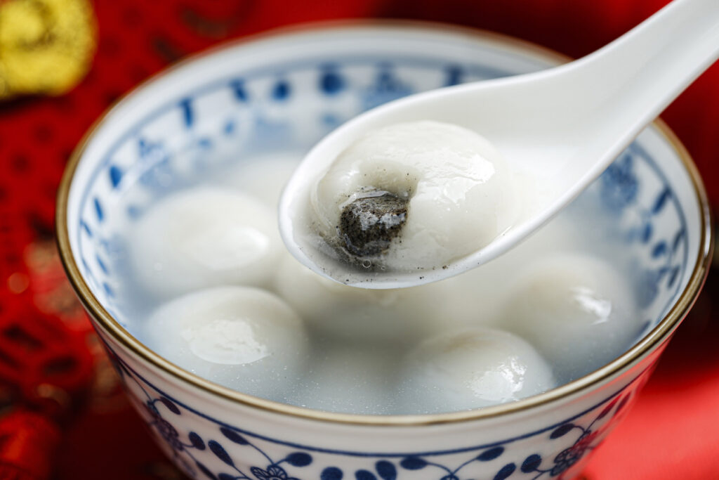 black sesame tangyuan